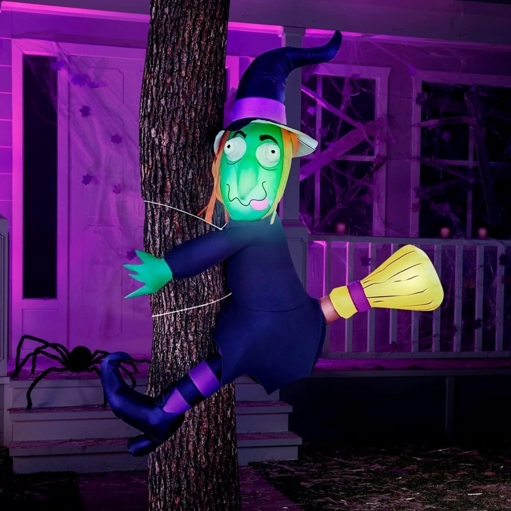 New 4 Ft Halloween Inflatable Outdoor Witch Decorations Blow Ups Built in LEDs